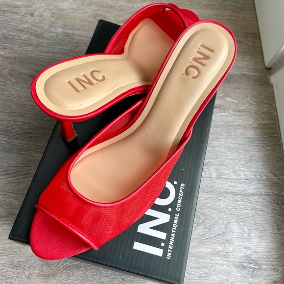 INC International Concepts Red Heels - Picture 1 of 3